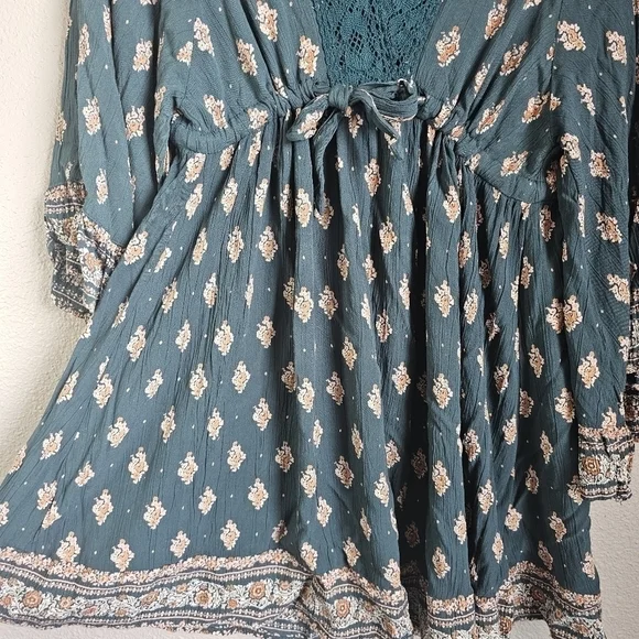Boho Angie V-Neck Bell Sleeve Dress womens size s - Picture 6 of 10